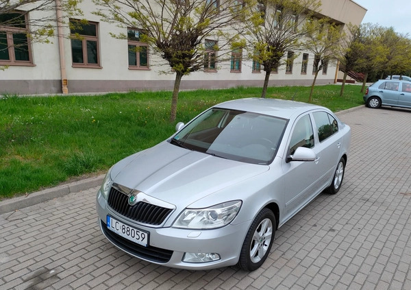 Skoda Octavia cena 23900 przebieg: 123800, rok produkcji 2012 z Chełm małe 46